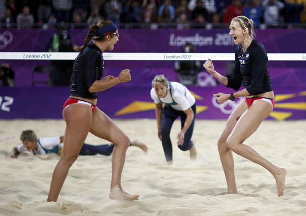 Women's beach volleyball preliminary matches