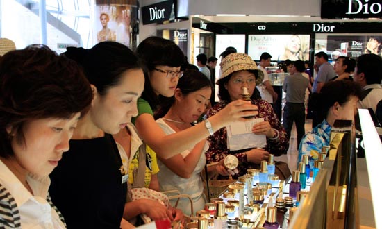 More duty-free stores planned in Hainan