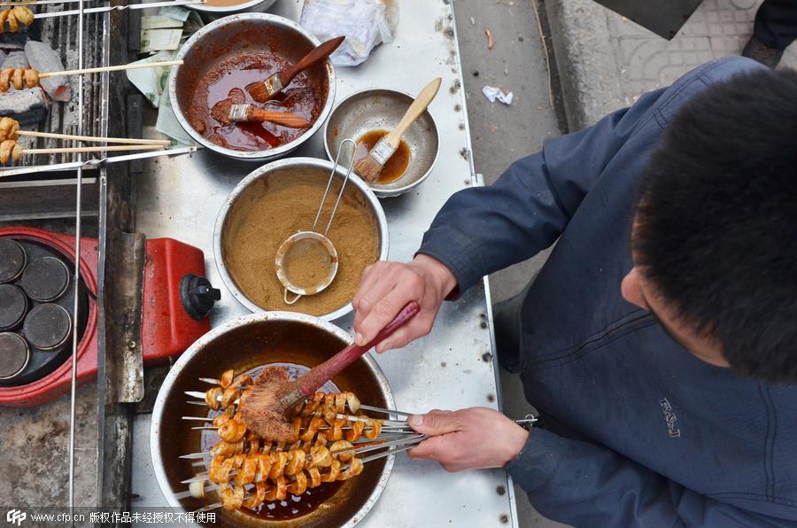 The dual life of a coke oven cleaner in Henan