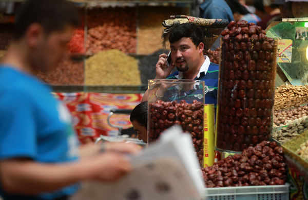 Tourists say they aren't afraid to travel in Xinjiang