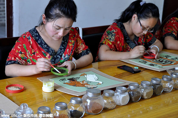 Man turns grain crops into images of art