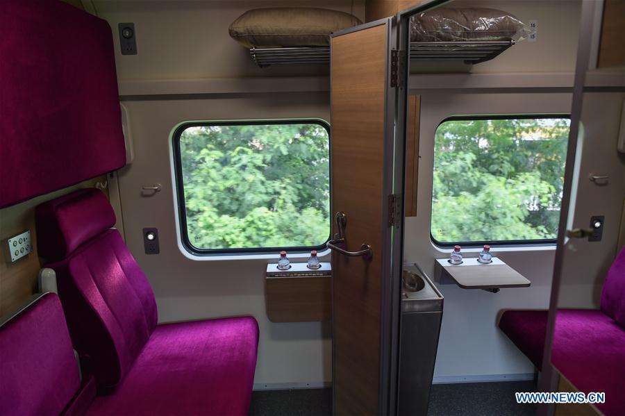 Chinese-made train makes debut for short run in Thailand