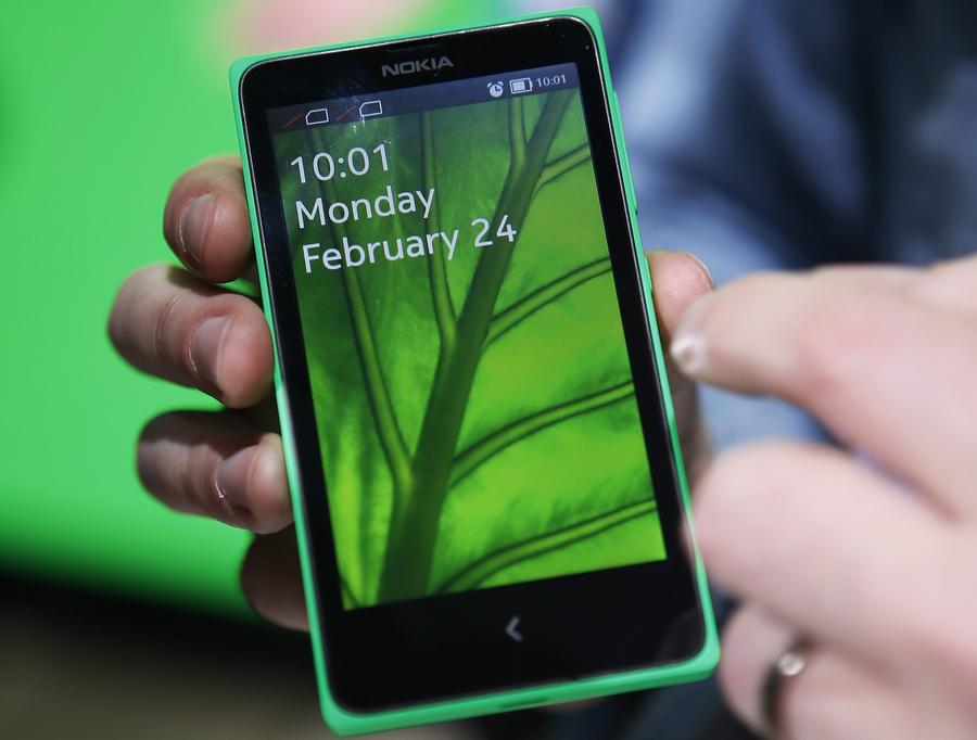 Stephen Elop unveils Nokia X