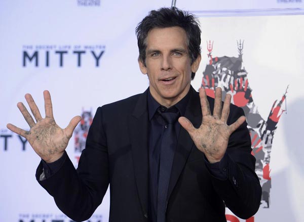 Ben Stiller casts prints in TCL Chinese Theatre