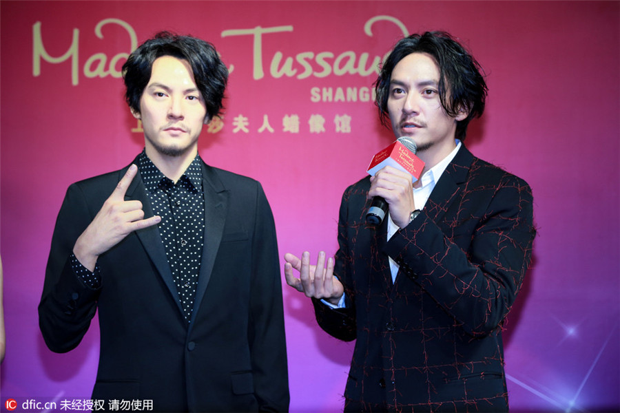 Chang Chen unveils statue in Shanghai