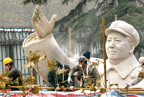 Mao statues fashionable again after four decades