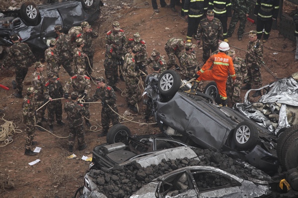 Five dead after bridge collapses in China