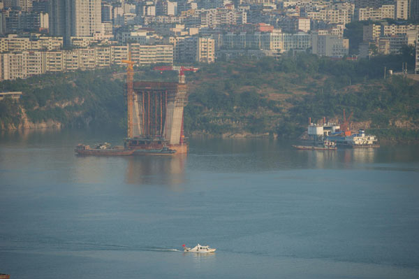 11 missing in bridge pier collapse