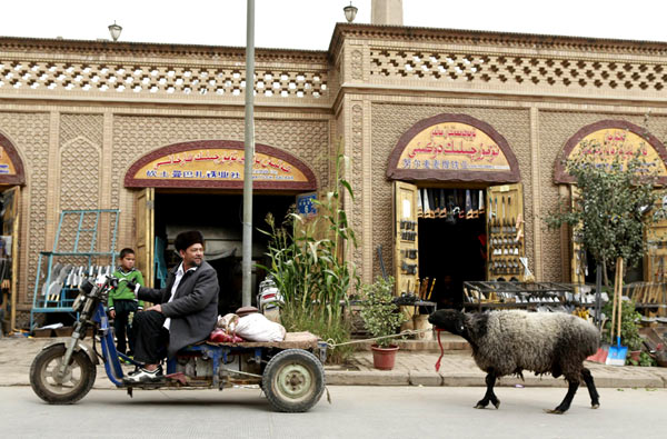 Festive cheer in Xinjiang