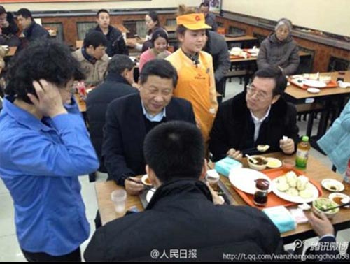 Xi joins diners for dumplings