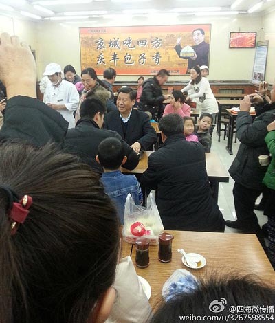 Xi joins diners for dumplings