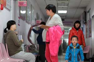 First two-child fertility policy baby in Anhui