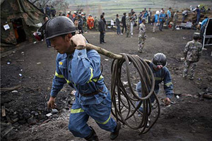 Death toll from S China bridge collapse rises to 11