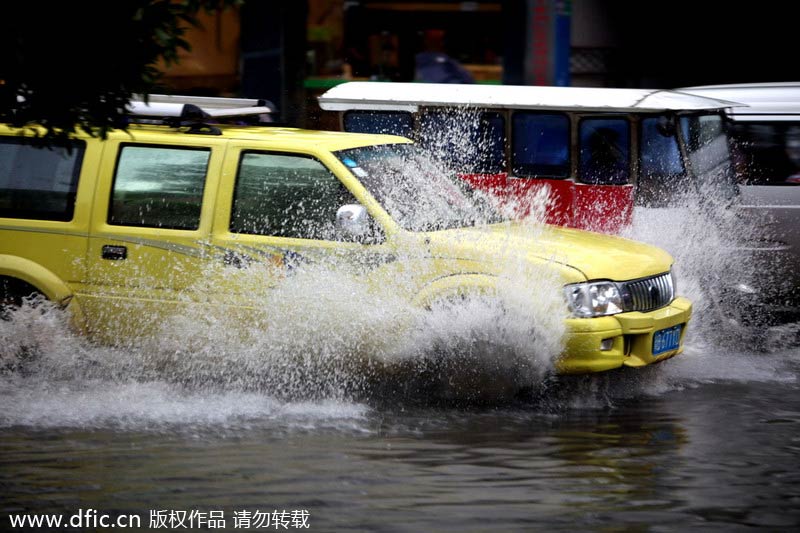 Torrential rain hits S China's Guangxi