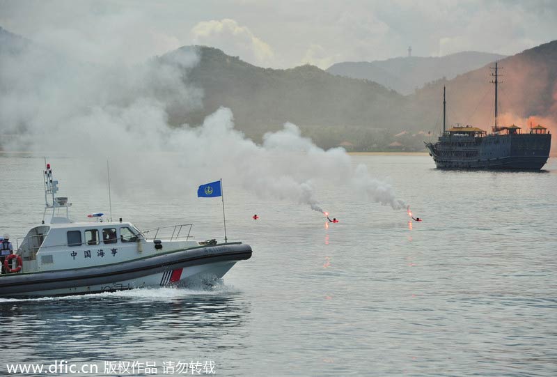 Fire drill held in Hainan province for ships