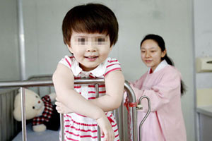 Guangzhou hospital offers hope to tumor girl