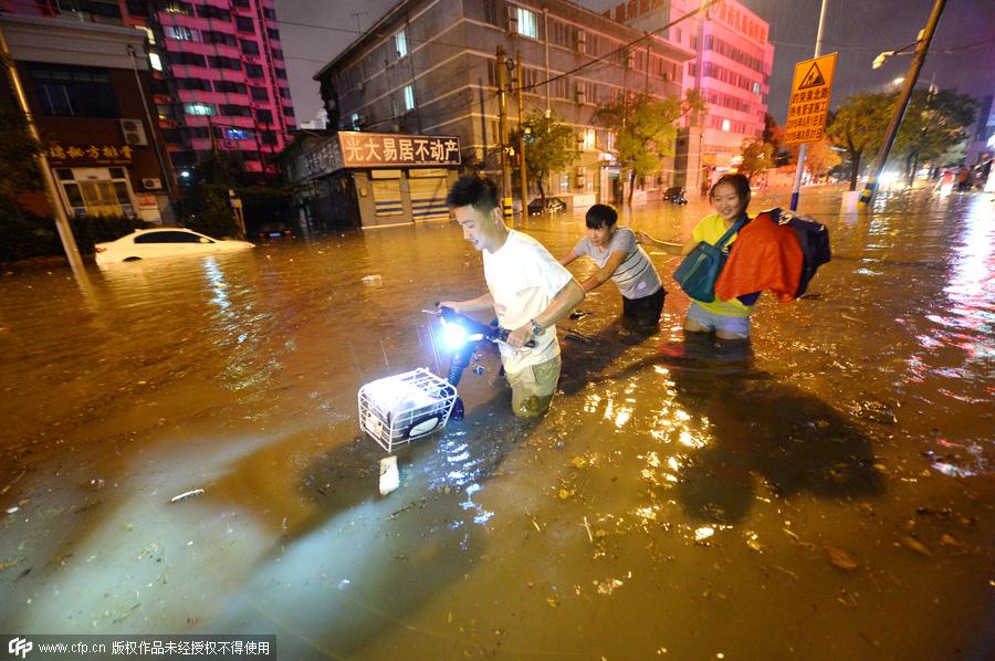 Torrential rain wreaks havoc in Jinan