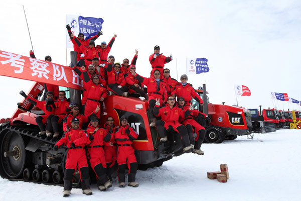 Foreigners attracted to Chinese food in Antarctic