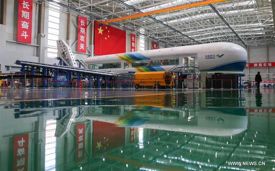 China's first large passenger plane poised for maiden flight