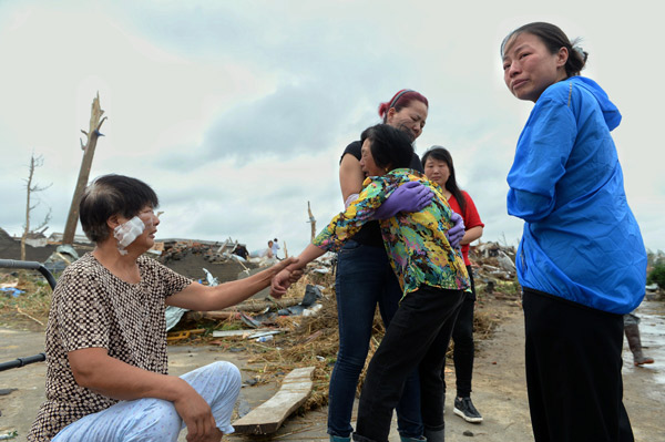 Relief effort begins as tornado death toll rises to 98