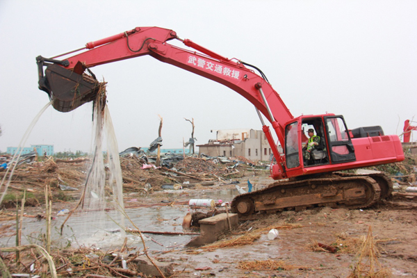 Relief effort begins as tornado death toll rises to 98