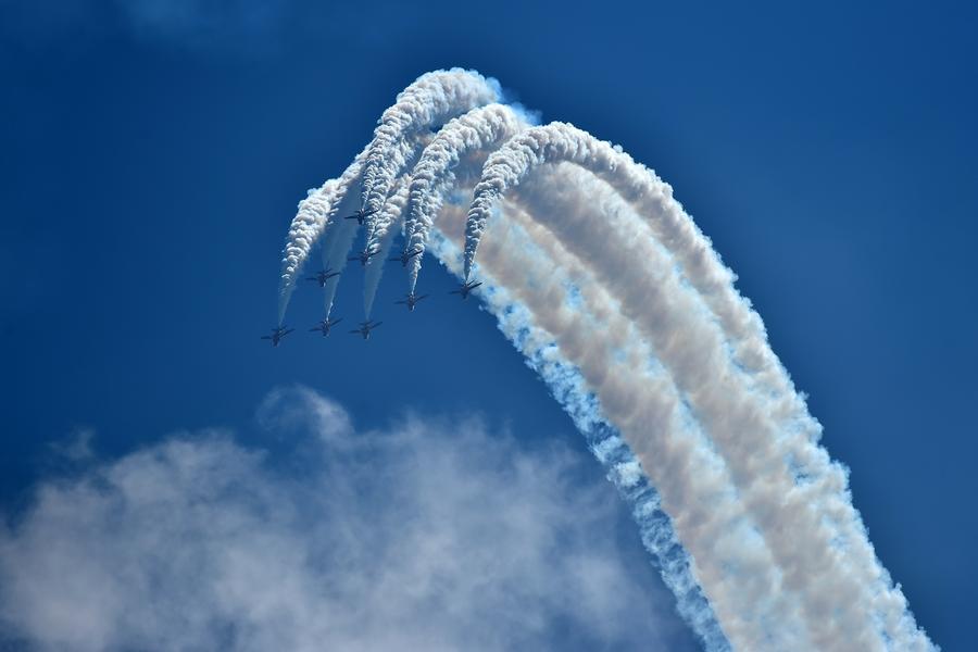 British Red Arrows make its debut in China