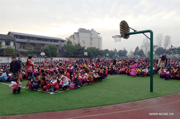 High-speed trains delayed after SW China earthquake