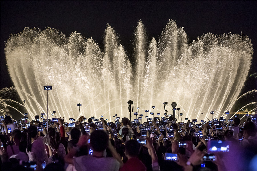 Caught on camera: From the pages of China Daily, a colorful look back at 2016 in pics