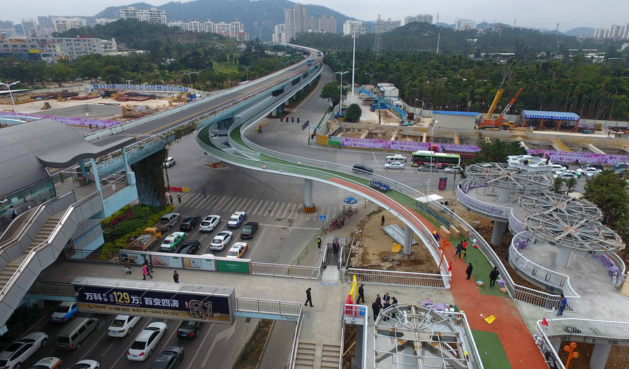 China's first elevated cycle track to open in Xiamen