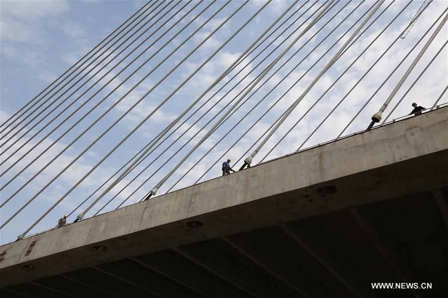 Chaobaihe Bridge linking Beijing, Hebei finishes closure