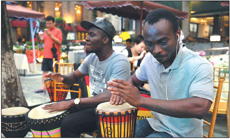 Xiamen becomes seaside haven for artists, cultural industries