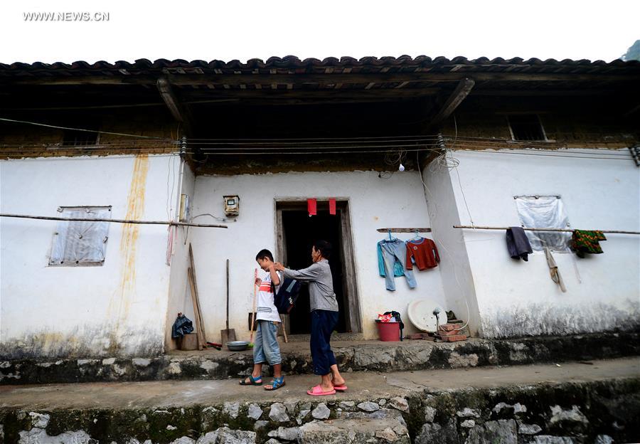 Mountains can't stop boy's dream of going to school