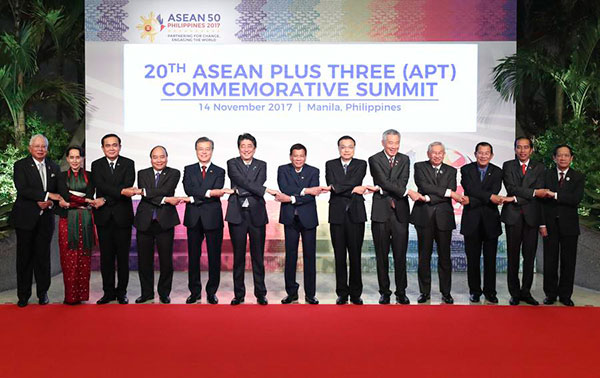 Premier assures ASEAN, world leaders of safe navigation