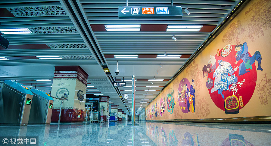 Beautiful designs grace Chengdu metro stations