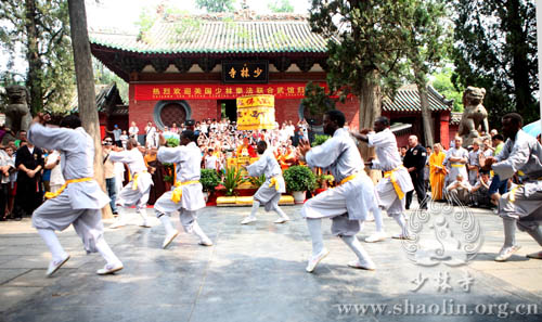 US martial artists arrive at Shaolin Temple