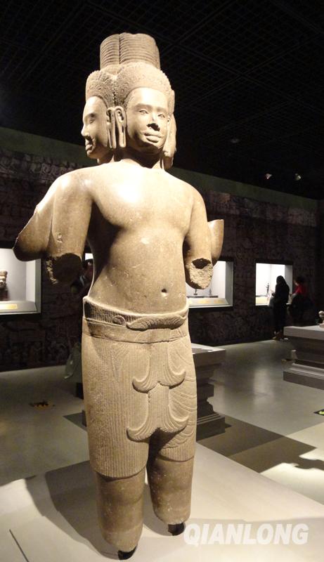 Angkor art exhibition held in Beijing