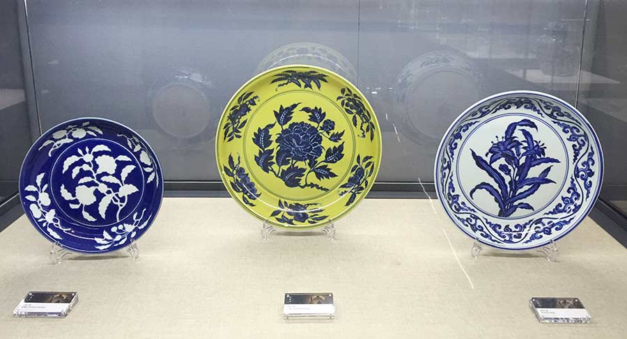 Jingdezhen ceramics shine in capital