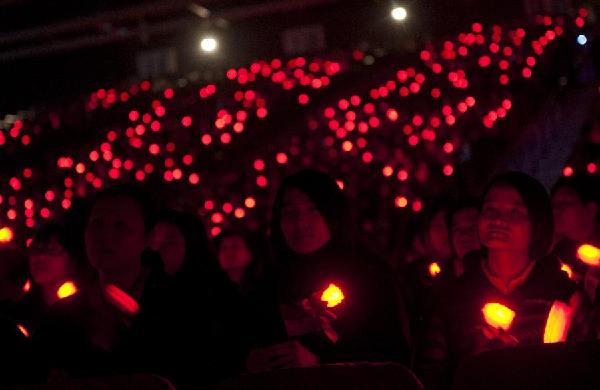 Concert commemorating pop star Anita Mui held in Hong Kong