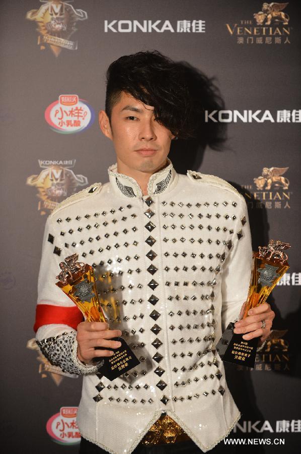 Celebs attend 18th China Music Awards in Macao