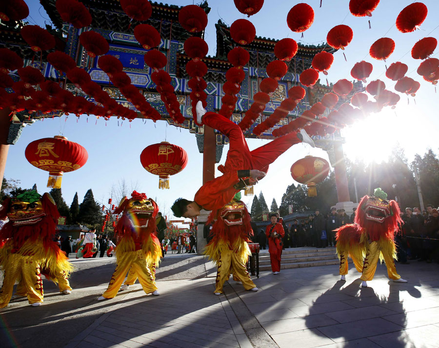 8-day temple fair at Ditan Park in Beijing