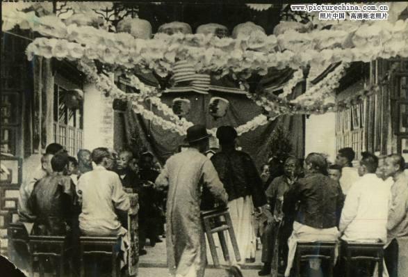 Historical photos show wedding during Qing Dynasty