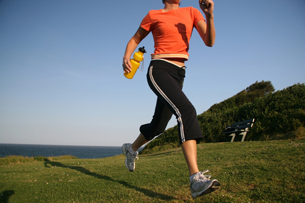 More Chinese choose jogging to keep fit