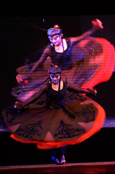 China's Tianjin Art Troupe enthralls Bangladeshis, enhances cultural ties