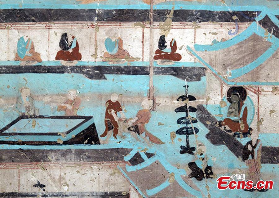 Dunhuang murals highlight Lantern Festival