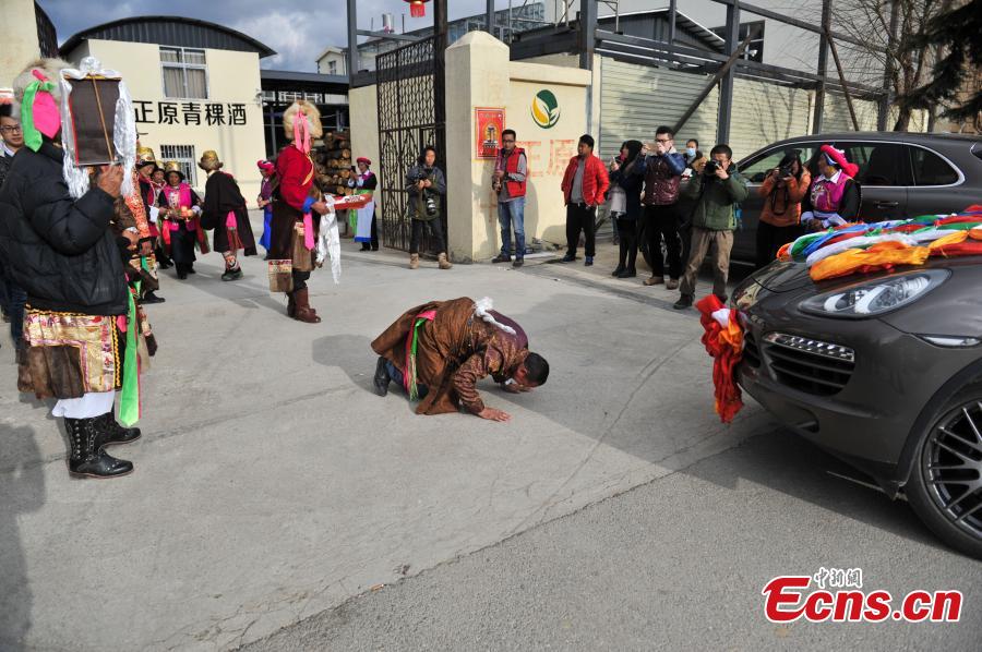 Young couple holds traditional Tibetan wedding ceremony