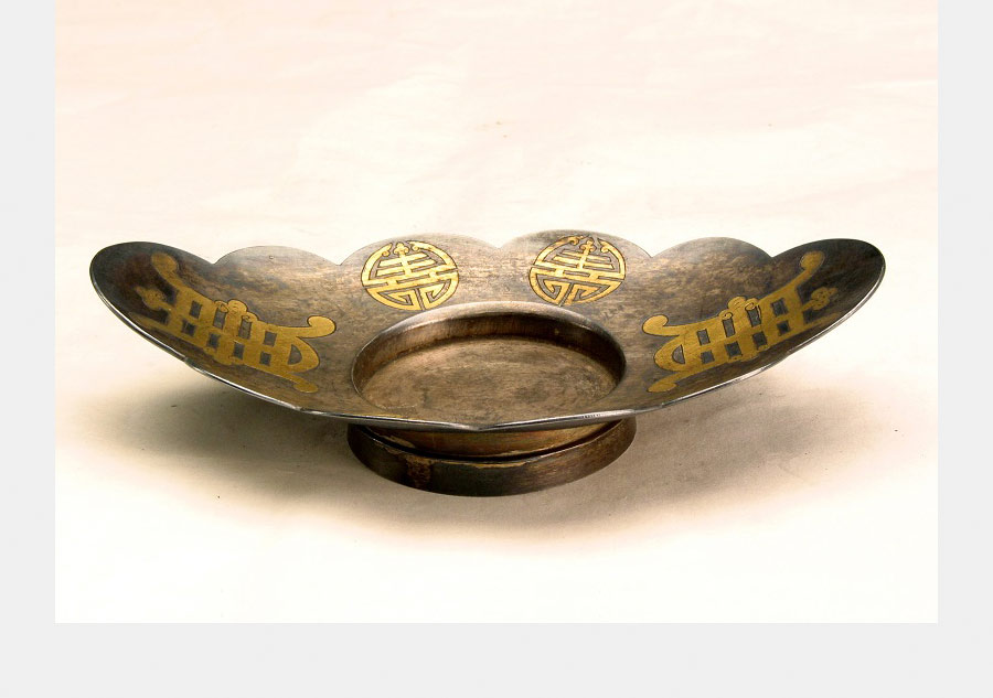 Royal ware of Qing Dynasty displayed at Shenyang Palace Museum