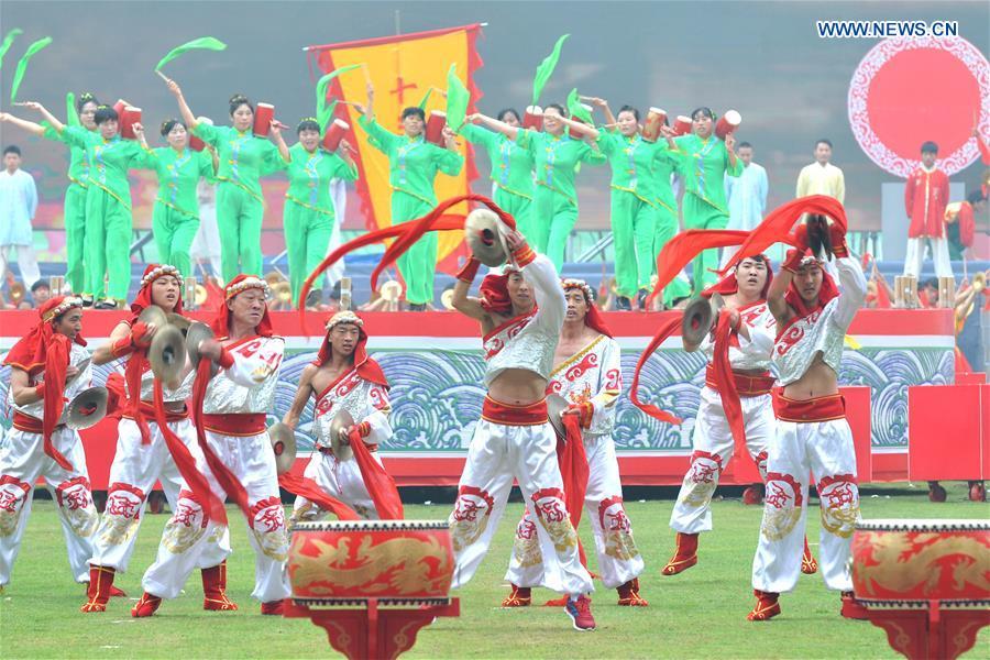 'Shisanfan drum and gong' performed in E China