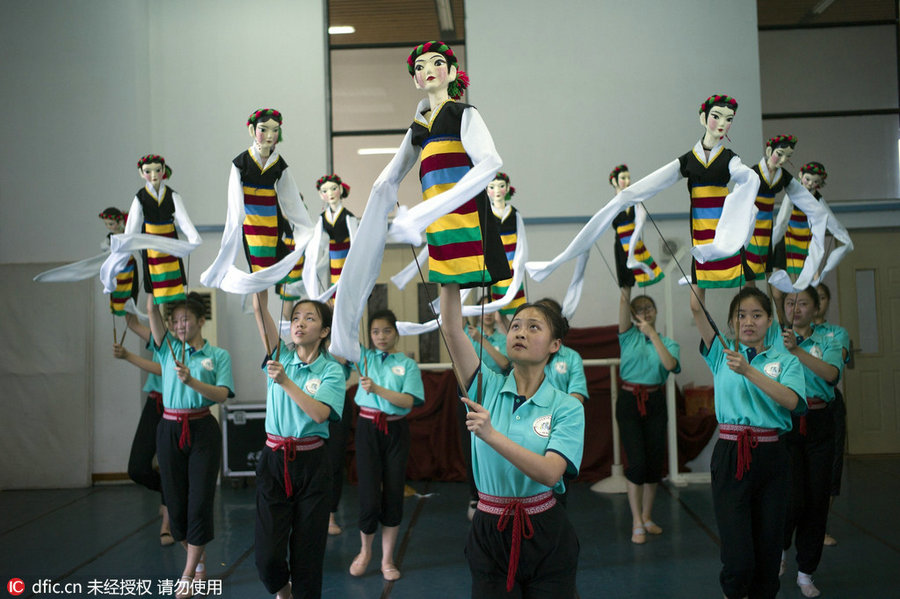 Wuhan gets new puppet show apprentices after 22 years