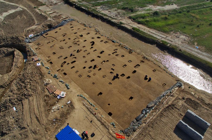 113 ancient tombs discovered in Hebei