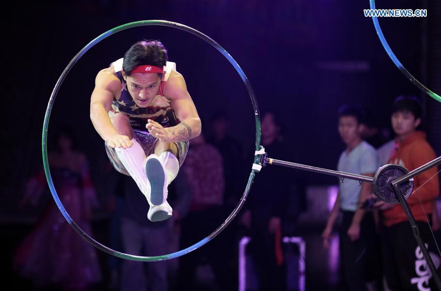 8 Chinese cities staging acrobatic arts